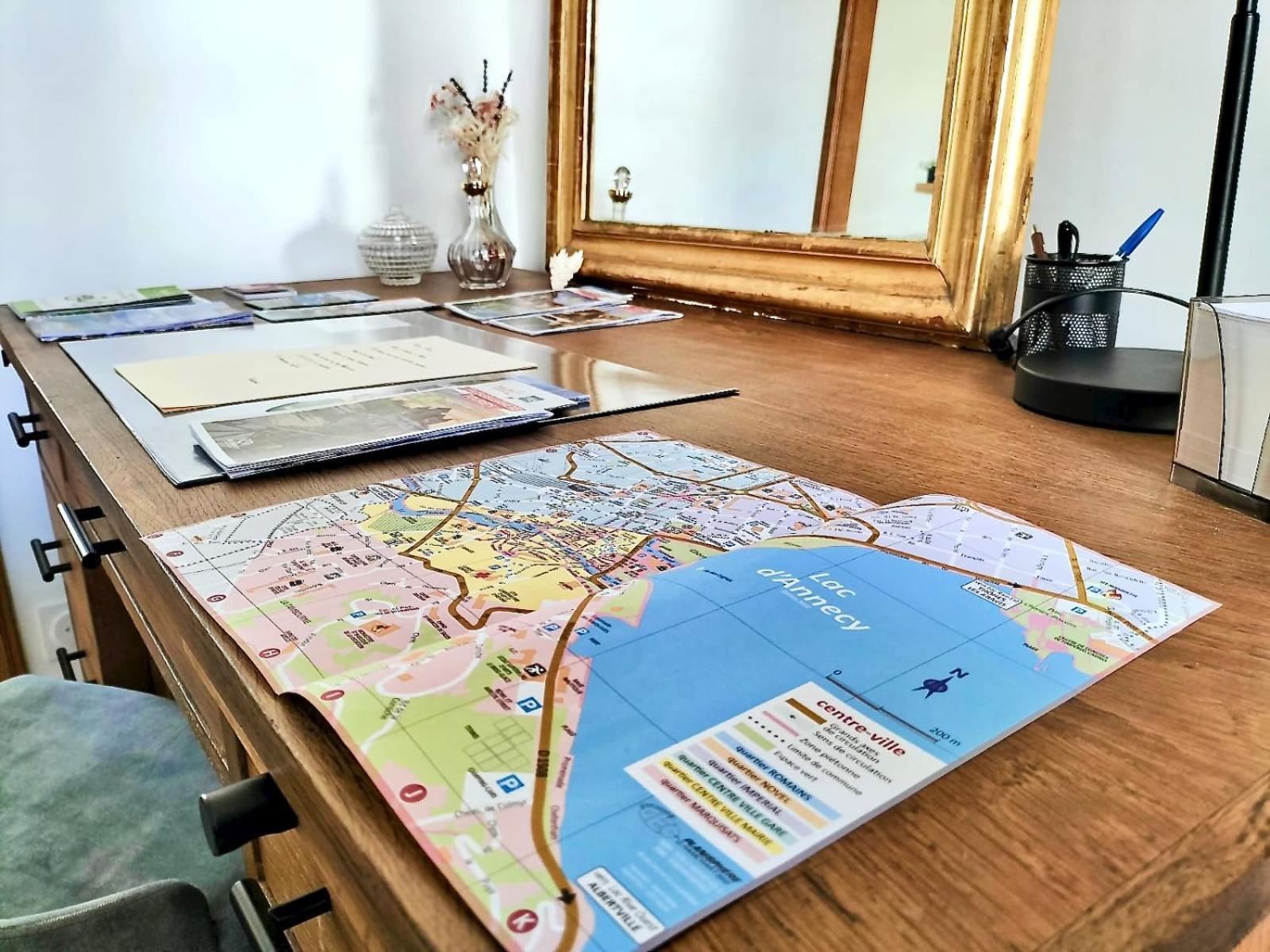 Les Petits Champs Apartment Annecy Bagian luar foto