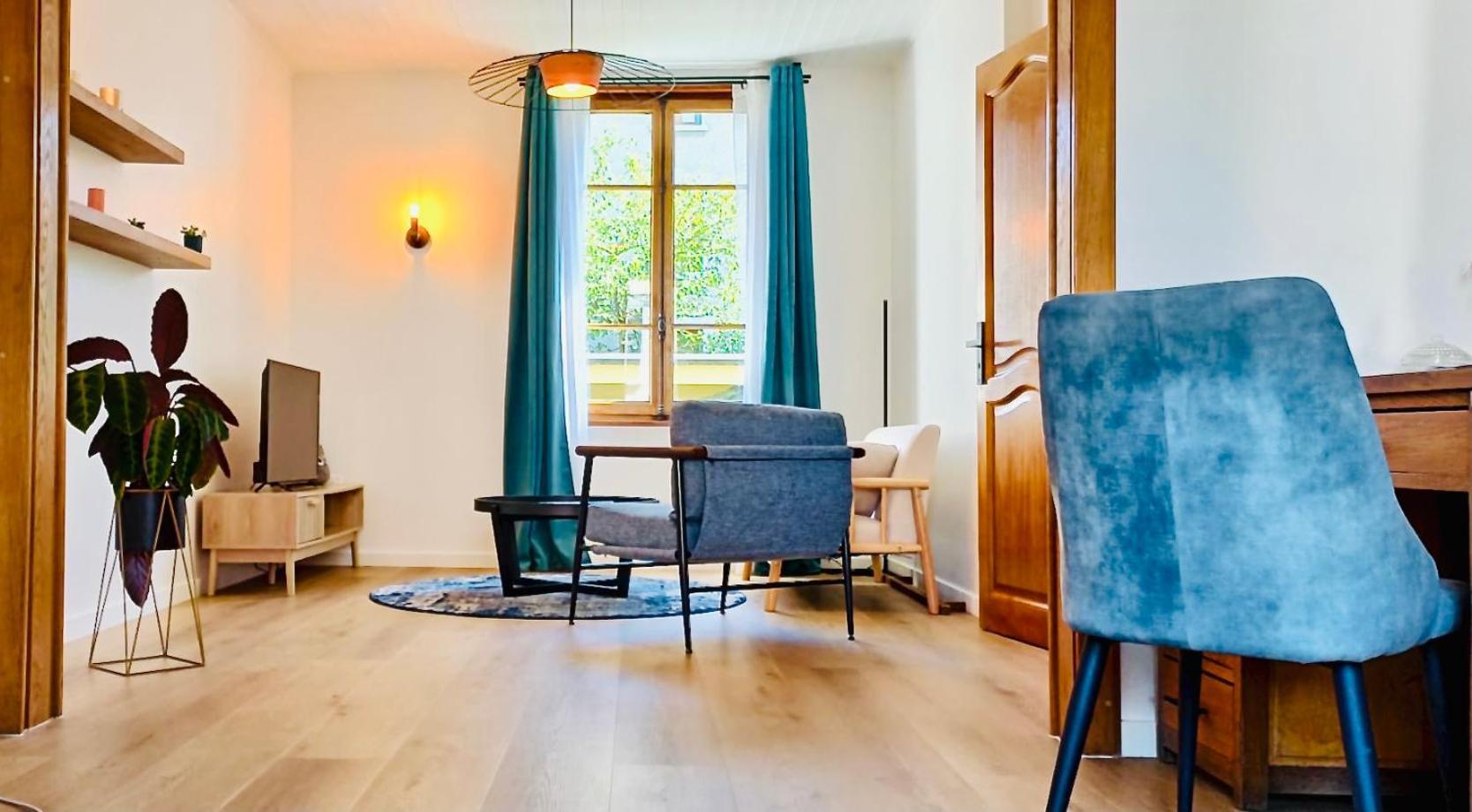 Les Petits Champs Apartment Annecy Bagian luar foto