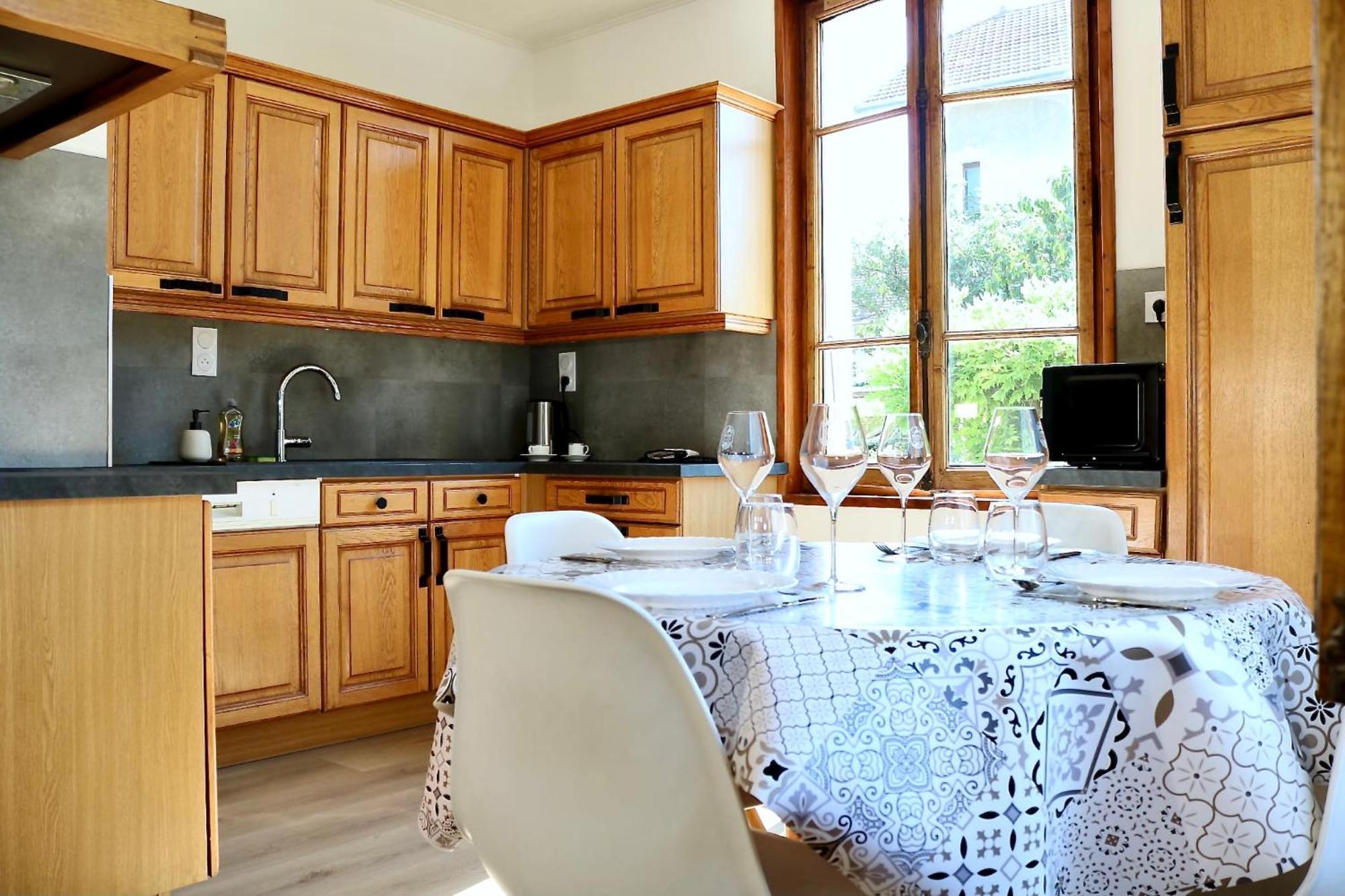 Les Petits Champs Apartment Annecy Bagian luar foto